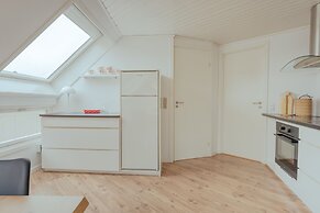 Harbour View | 2Br | City Centre