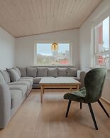 Harbour View | 2Br | City Centre