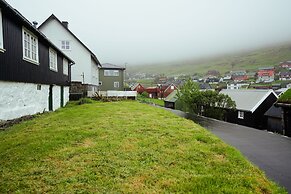 Calm & Cozy | Scenic Village | Nature