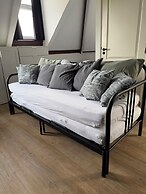 Rotterdam Inn