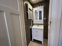 Rotterdam Inn
