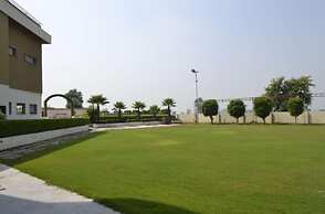 Royal Palm Resort