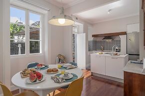 With Secret Garden and Pool - Villa Quebra Costas