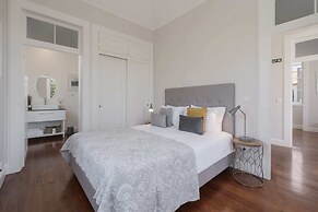 With Secret Garden and Pool - Villa Quebra Costas