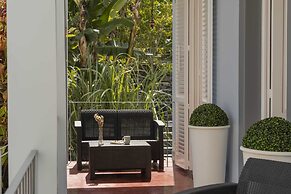 With Secret Garden and Pool - Villa Quebra Costas