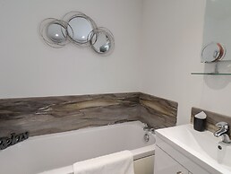Hideaway Cottage