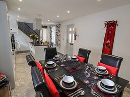 Hideaway Cottage