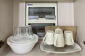Apartment Sleeps 6 With Netflix