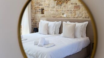 Castello Nuovo Suite by CorfuEscapes