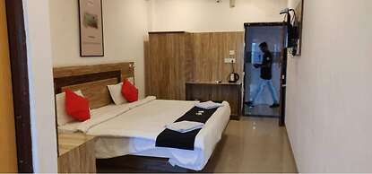 Etranger Resorts