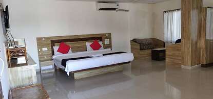 Etranger Resorts