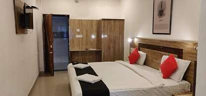 Etranger Resorts