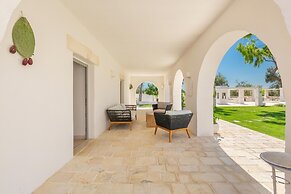 3589 Borgo Treffe by Perle di Puglia