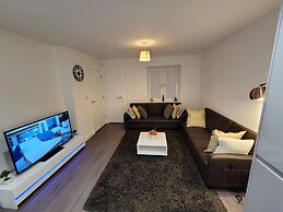 Impeccable 2-bed House in Milton Keynes