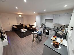 Impeccable 2-bed House in Milton Keynes