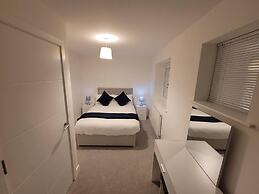 Impeccable 2-bed House in Milton Keynes