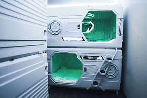 Capsula hotel