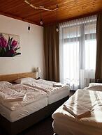 Pension Mona