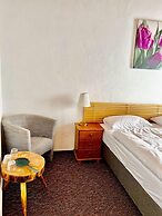 Pension Mona