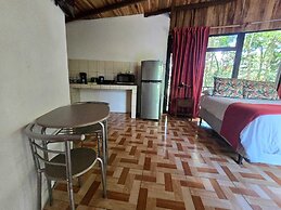 Cabañas Roca Verde Monteverde