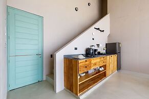 Bondo Hometel