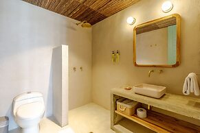 Bondo Hometel