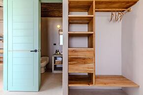 Bondo Hometel