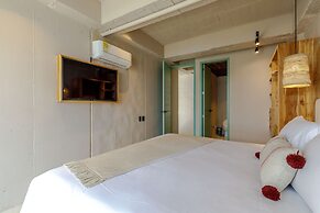 Bondo Hometel