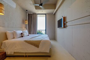 Bondo Hometel