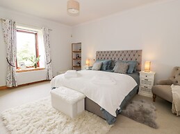 Shieldhill Farm House