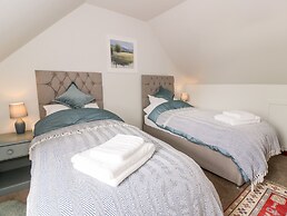 Shieldhill Farm House