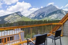 Hotel Canoe and Suites