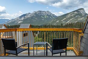 Hotel Canoe and Suites