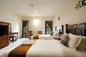 Phuket Leelavadee Hua Ting Resort