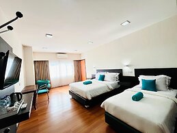 City Hotel