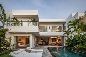 Madura Villa by Betterplace