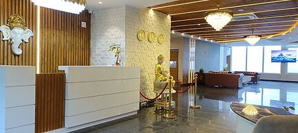 SPT Clarks Inn Suite Mandi