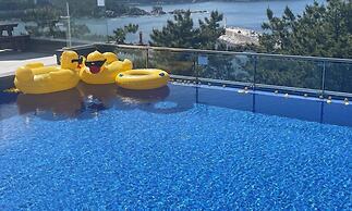 Hillsnorkelbeach hotel