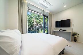 Hillsnorkelbeach hotel