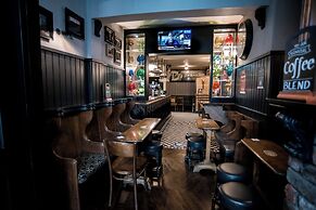 Lower Turks Head