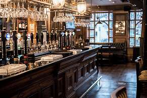 Lower Turks Head