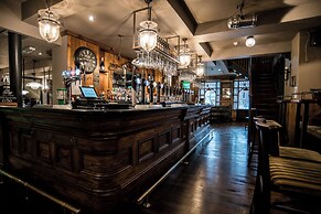 Lower Turks Head