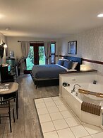 Lunar Cove Inn