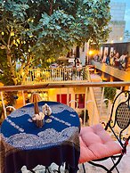 Petra Hotel & Coffee House