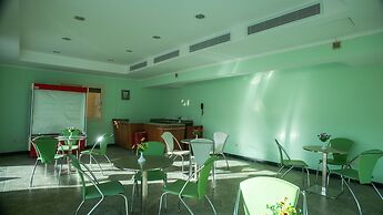 The Villa 604 Powered by look