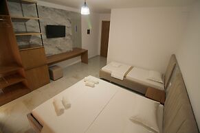 4 Islands Ksamil