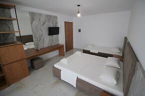 4 Islands Ksamil