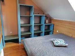 Apartment Sleeps 4 With Lake View