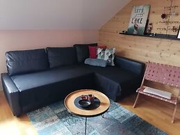Apartment Sleeps 4 With Lake View