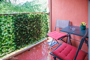Apartment Sleeps 4 With Free Parking